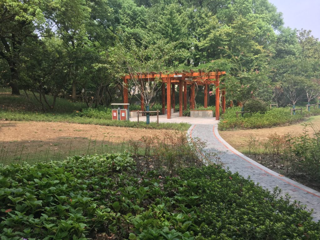 Hengshan Park's Central Pavilion