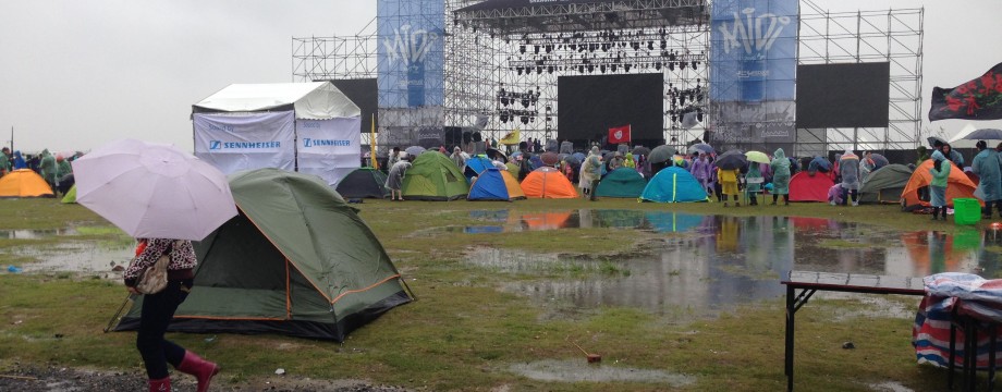 Mongolian Metal Mosh Pit at Midi Festival