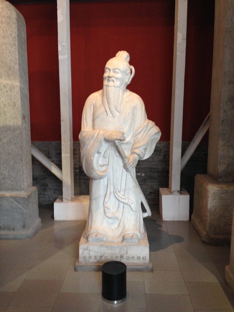 Statue of Confucius