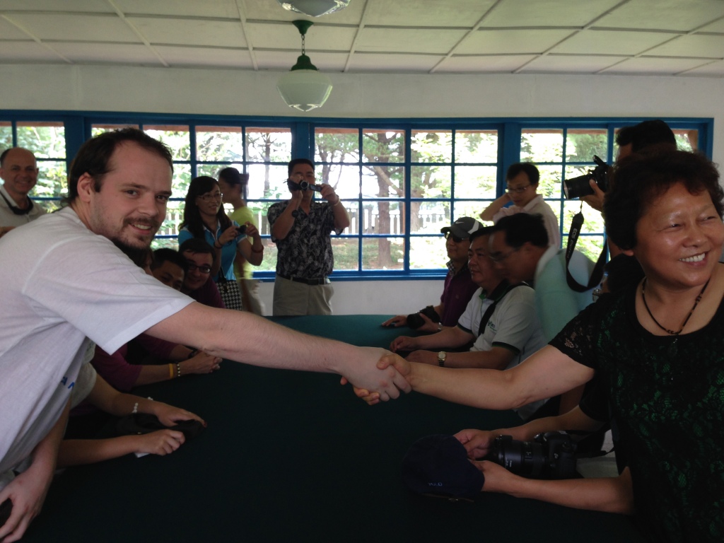 Shaking hands across the Armistice table