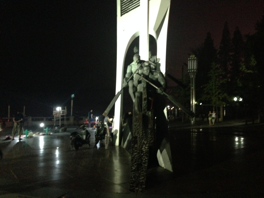 Dandong Monument